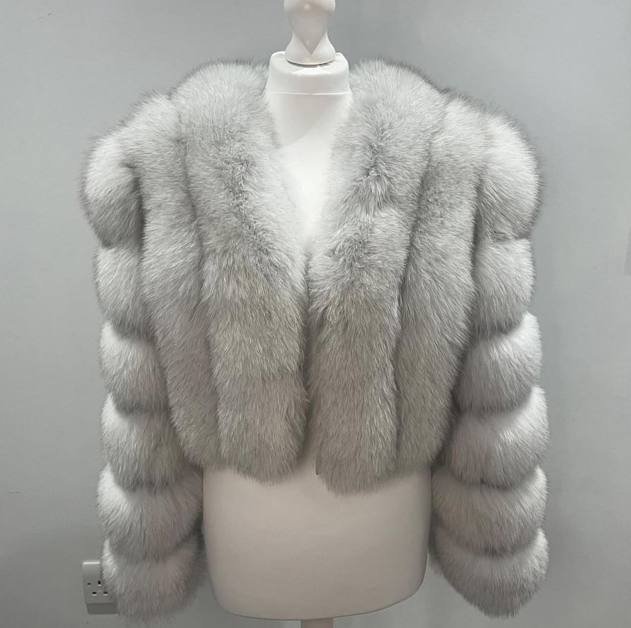 Vertical ‘Frost White’ Premium Full Sleeve Fox Fur Coat (10/18 Day Delivery)