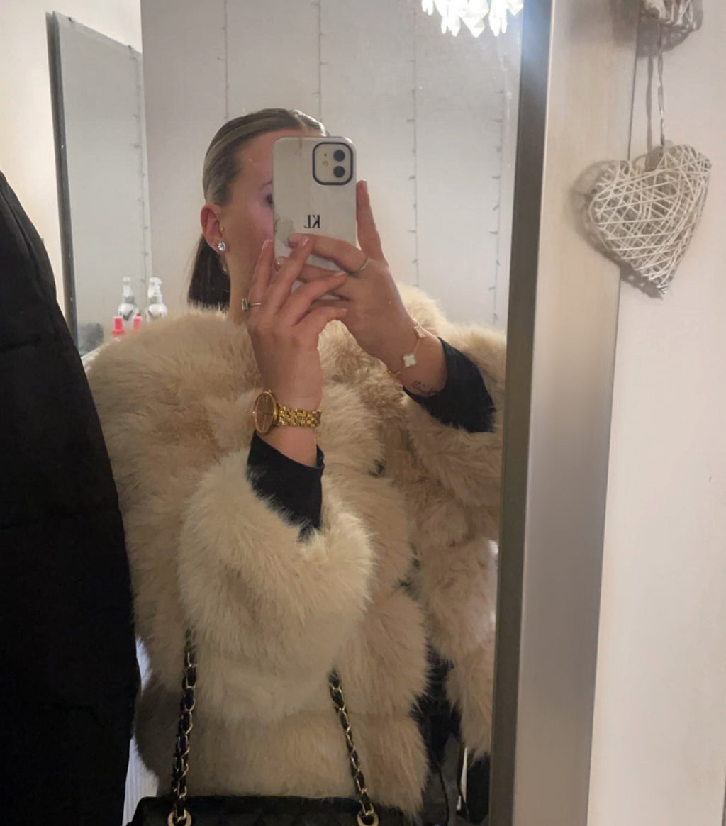 Faux Fur 5 Row Cropped Sleeve Jacket [2/4 Week Delivery]