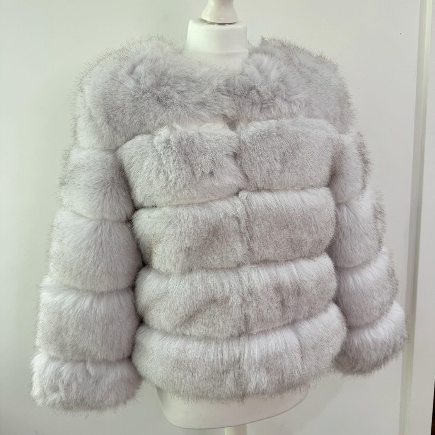 Faux Fur 5 Row Cropped Sleeve Jacket [2/4 Week Delivery]