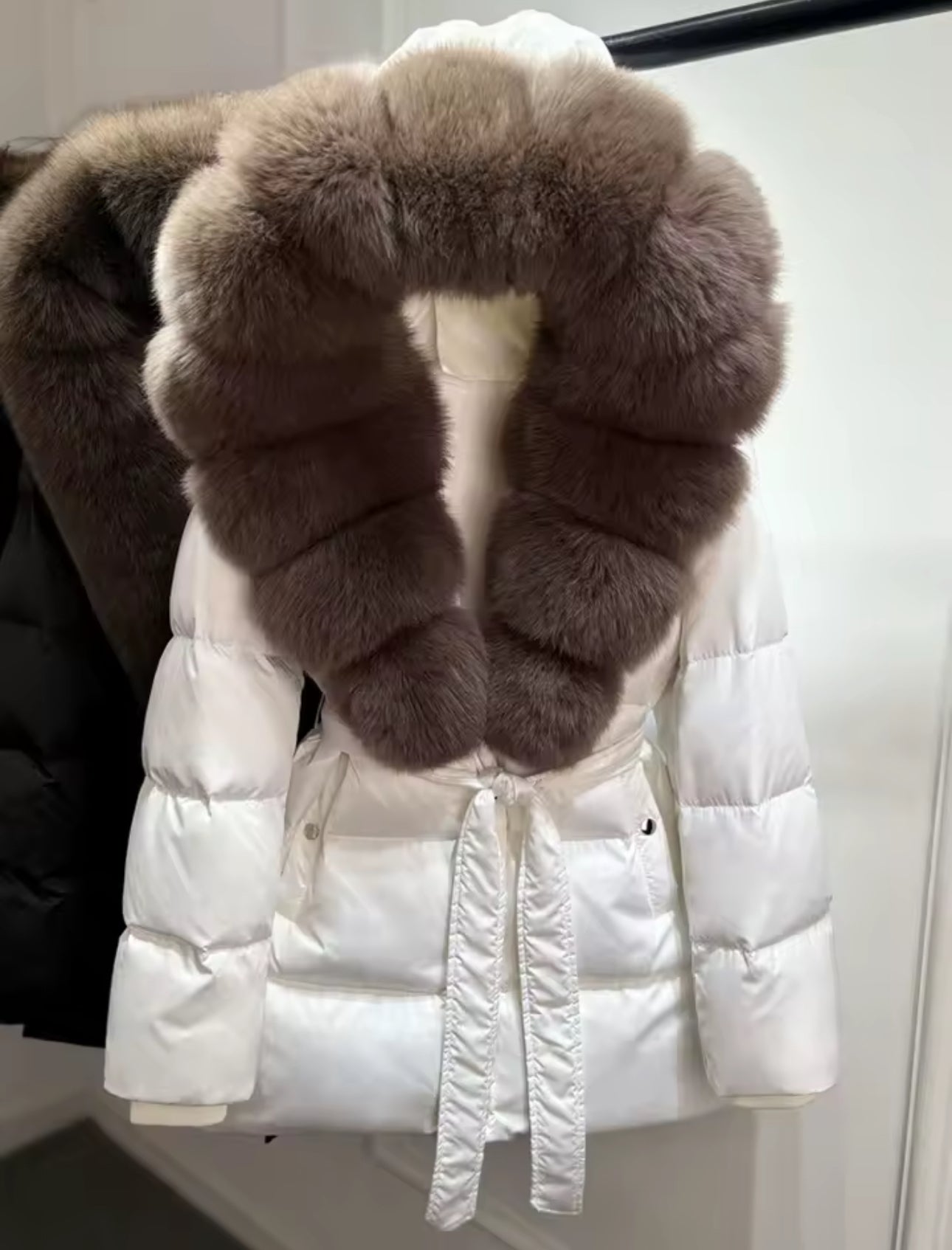 ‘Angelina’ Fox Fur Jacket [1/3 Week Delivery]