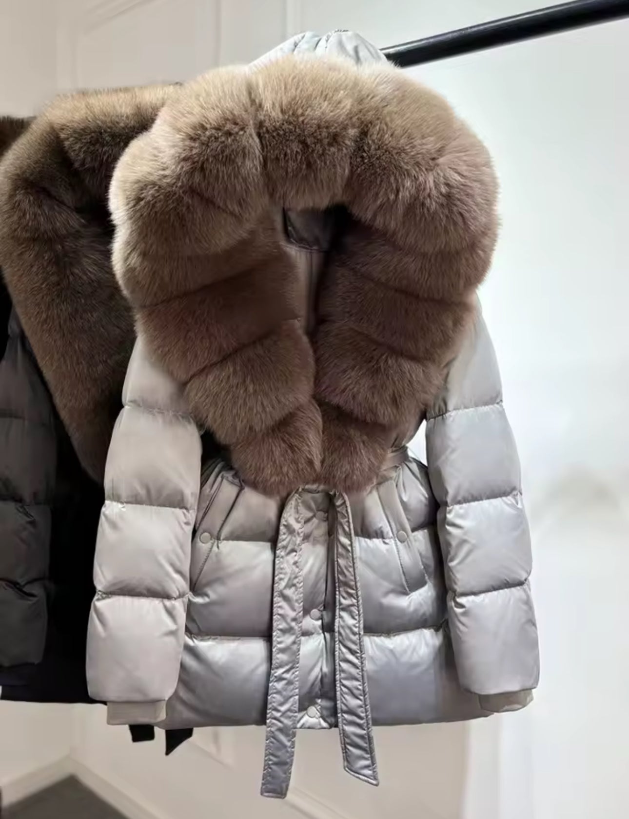‘Angelina’ Fox Fur Jacket [1/3 Week Delivery]