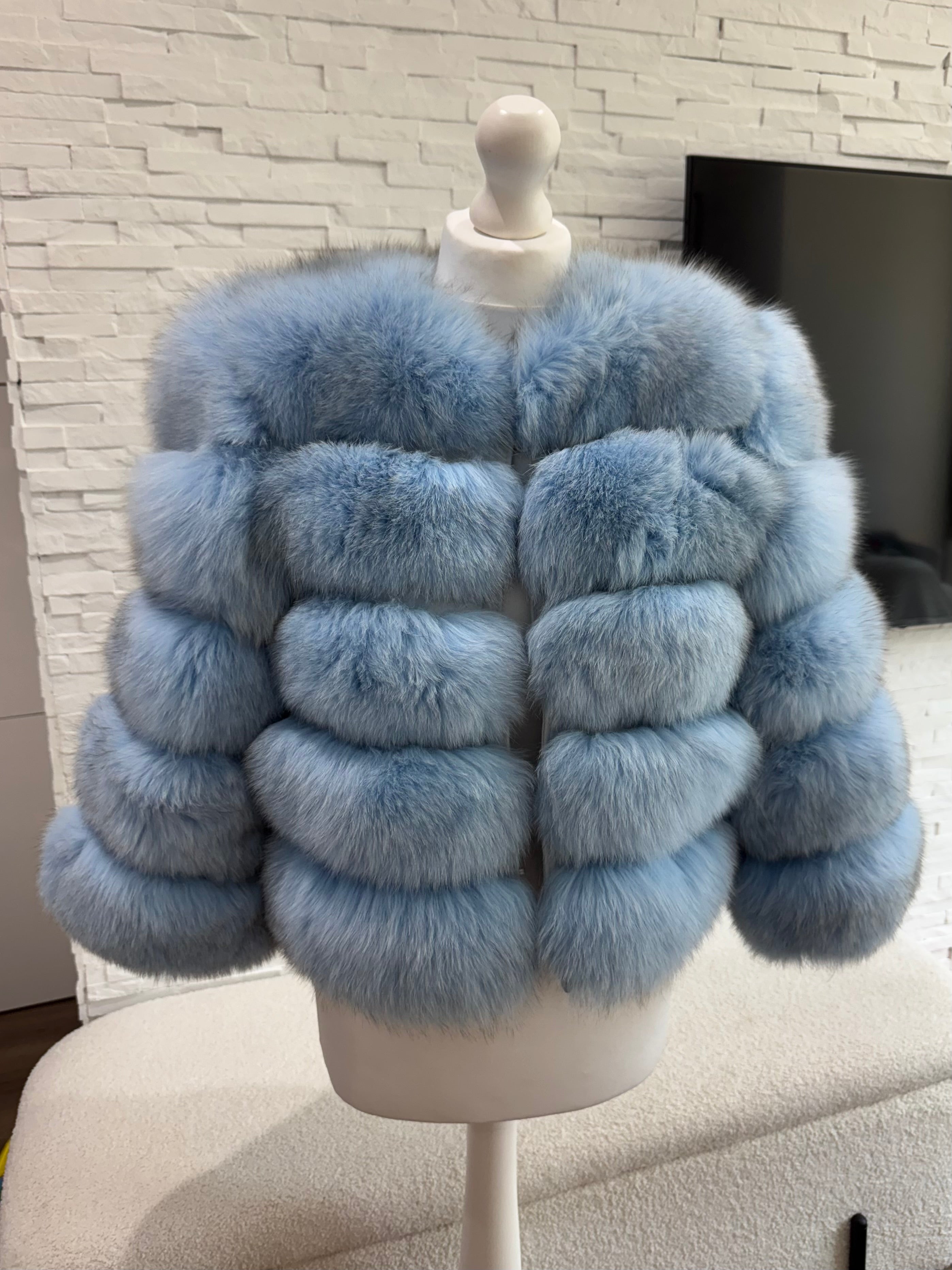‘Powder Blue’ Premium 5 Row Cropped Sleeve Fox Fur Coat (10/18 Day Delivery)