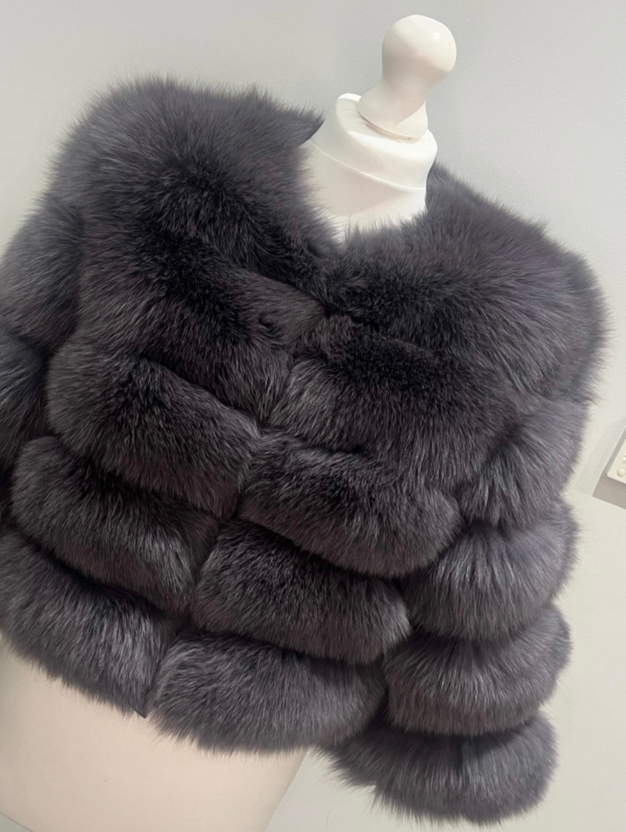 ‘Medium Grey’ Premium 5 Row Cropped Sleeve Fox Fur Coat (10/18 Day Delivery)