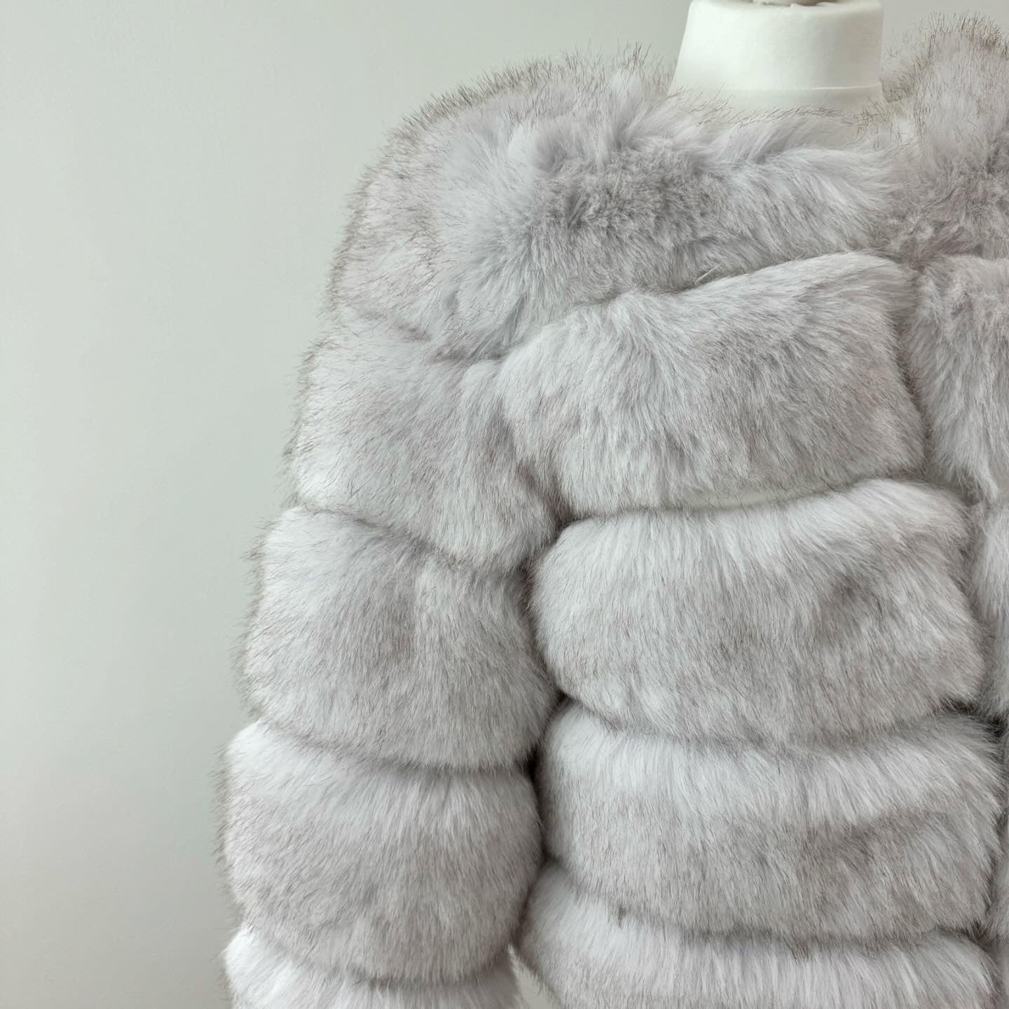 Faux Fur 5 Row Cropped Sleeve Jacket [2/4 Week Delivery]