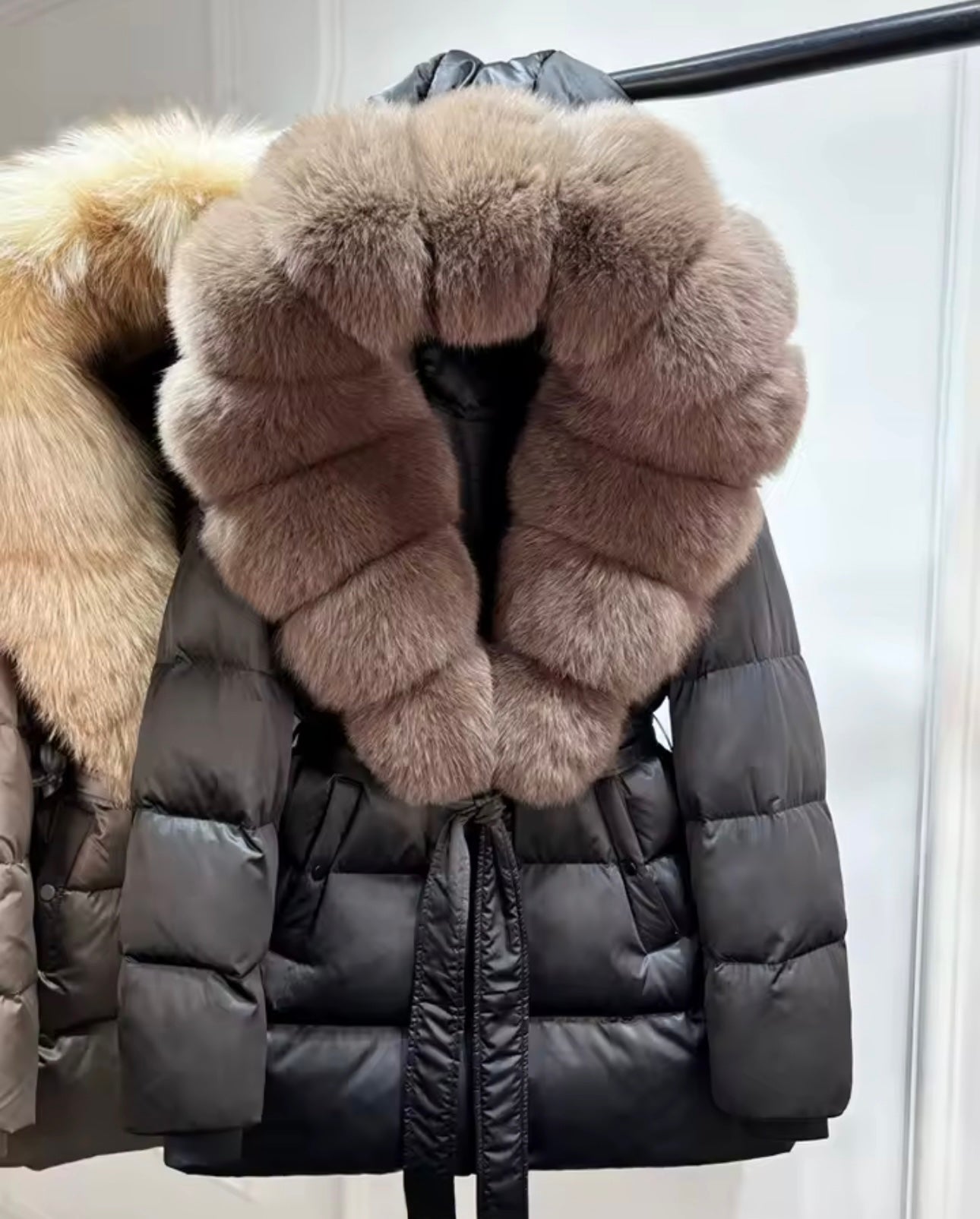 ‘Angelina’ Fox Fur Jacket [1/3 Week Delivery]