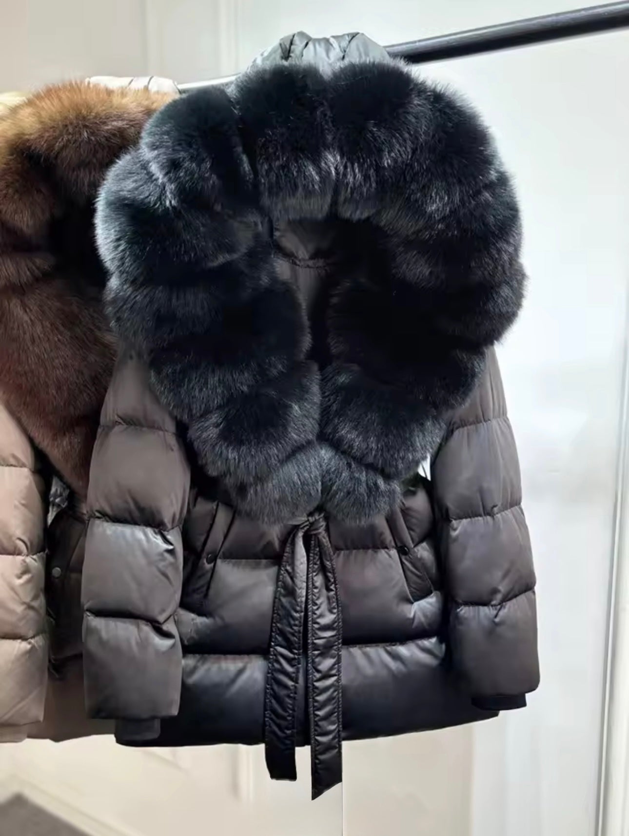 ‘Angelina’ Fox Fur Jacket [1/3 Week Delivery]
