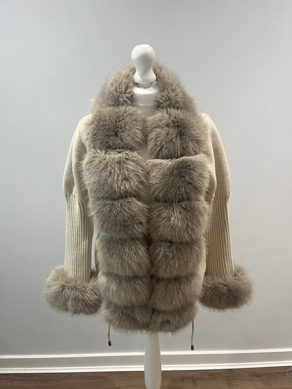 Faux Fur Trim Cardigans [2/4 Weeks]