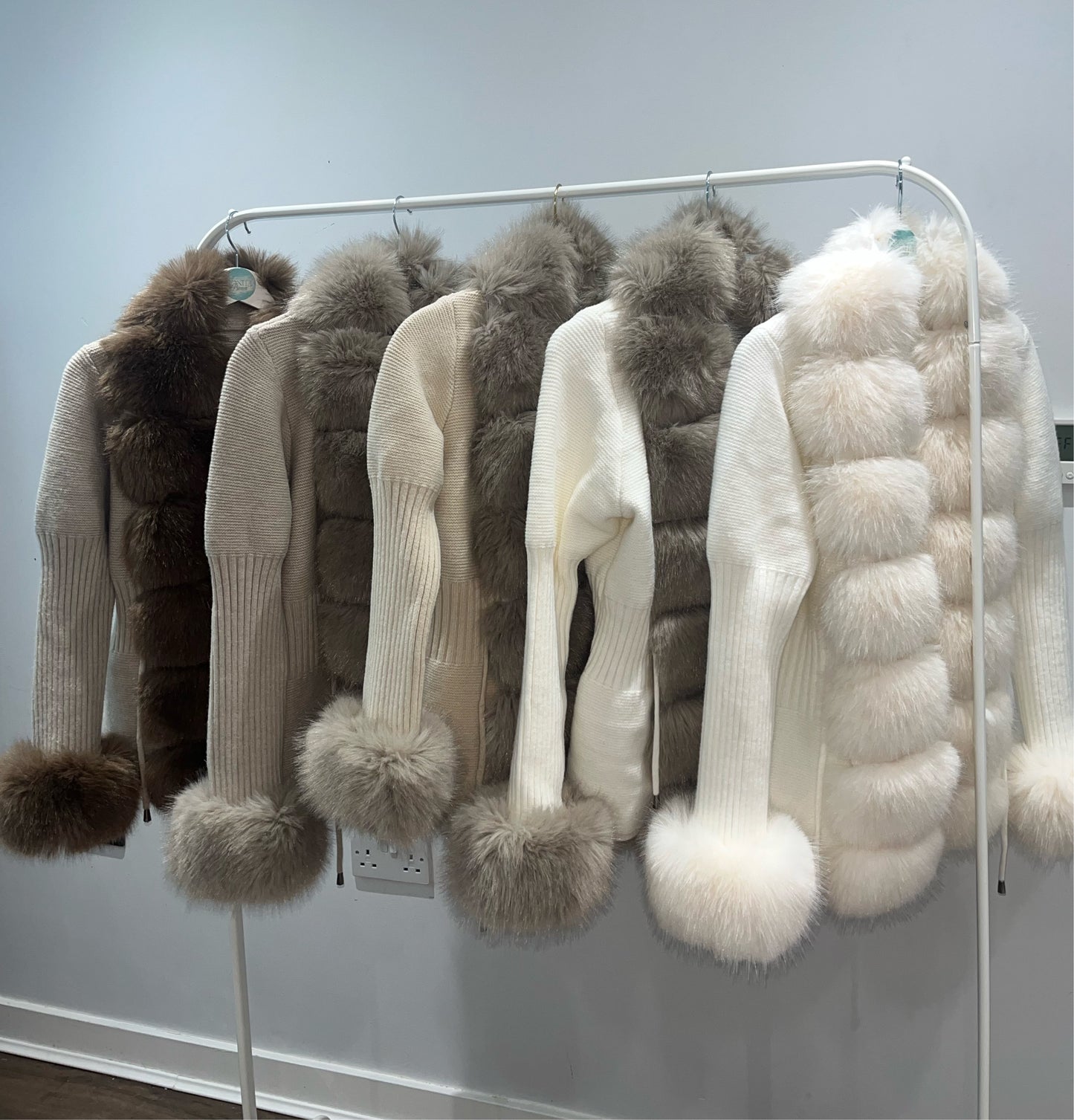 Faux Fur Trim Cardigans [2/4 Weeks]