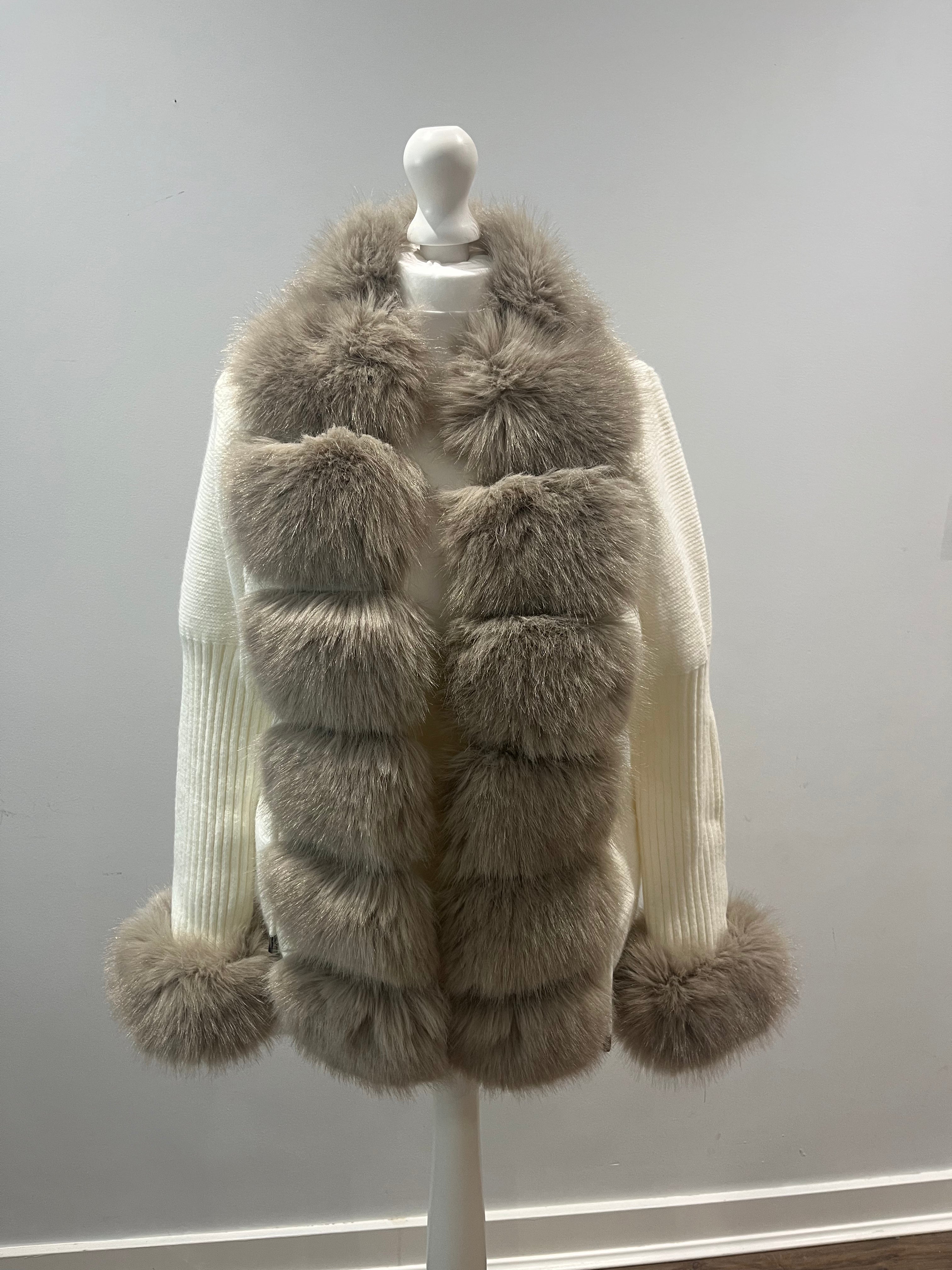 Faux Fur Trim Cardigans [2/4 Weeks]